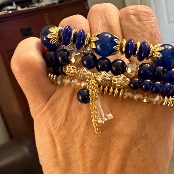 Elegant Blue and Gold Beaded Bracelet Set - Picture 3 of 4